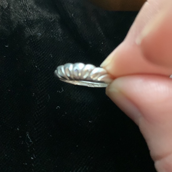 Vintage Sterling Silver Ring - Picture 3 of 9